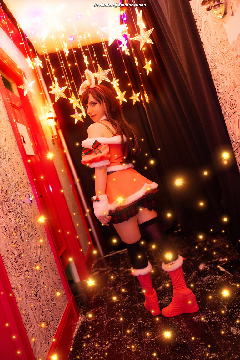 Kizuna AI Inc - Kizuna AI (Bundled Love) (Oyabun) (Christmas) Cosplay full body portrait photography