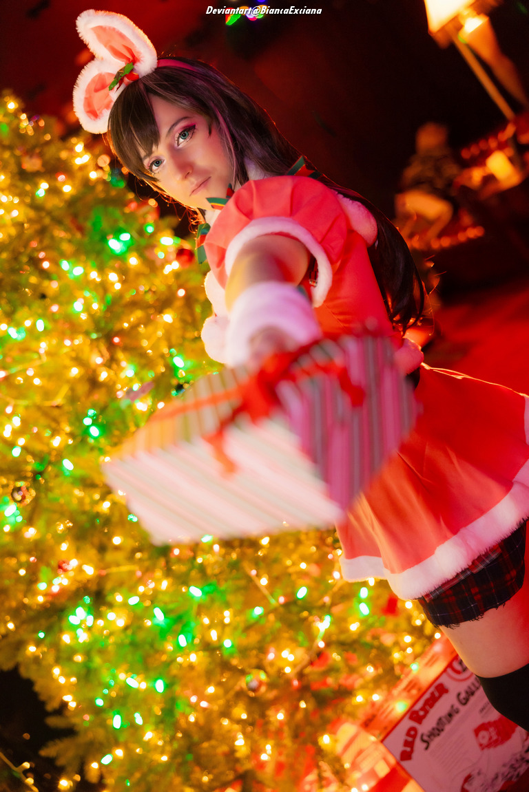 Kizuna AI Inc - Kizuna AI (Bundled Love) (Oyabun) (Christmas) Cosplay character recreation portrait