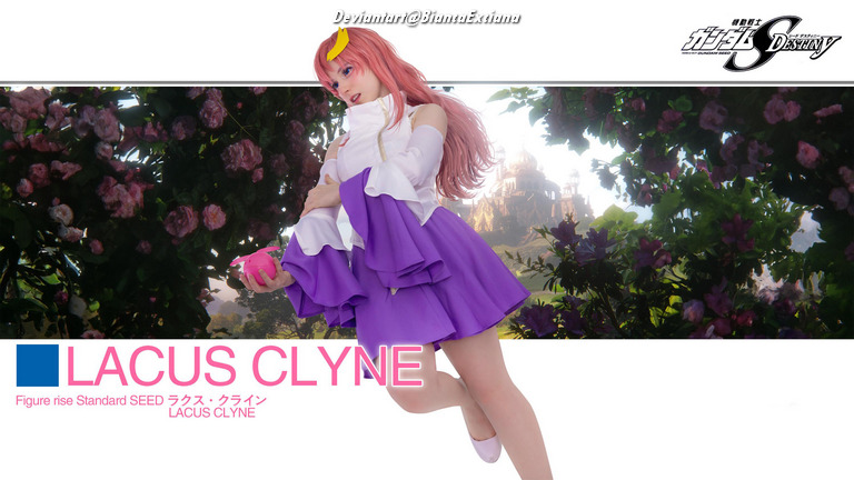 Mobile Suit Gundam SEED - Lacus Clyne (The Songstress) Cosplay character costume portrait