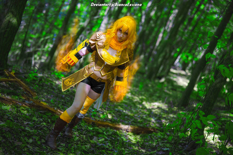 RWBY - Yang Xiao Long (Blondie) Cosplay character portrait photography