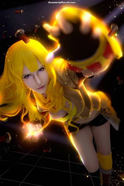 RWBY - Yang Xiao Long (Blondie) Cosplay