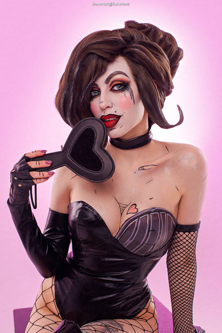 Borderlands 3 - Mad Moxxi (Lingerie) Cosplay character portrait photography