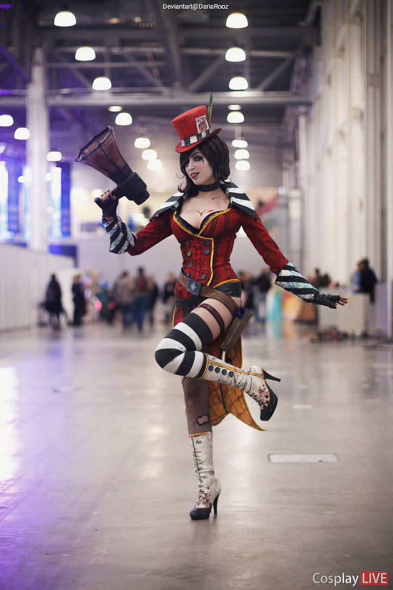 Borderlands - The Pre-Sequel - Mad Moxxi (Heart Breaker) Cosplay character portrait photography