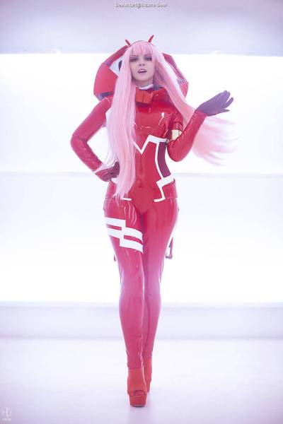 DARLING in the FRANXX - Zero Two (Partner Killer) (Plugsuit) Cosplay