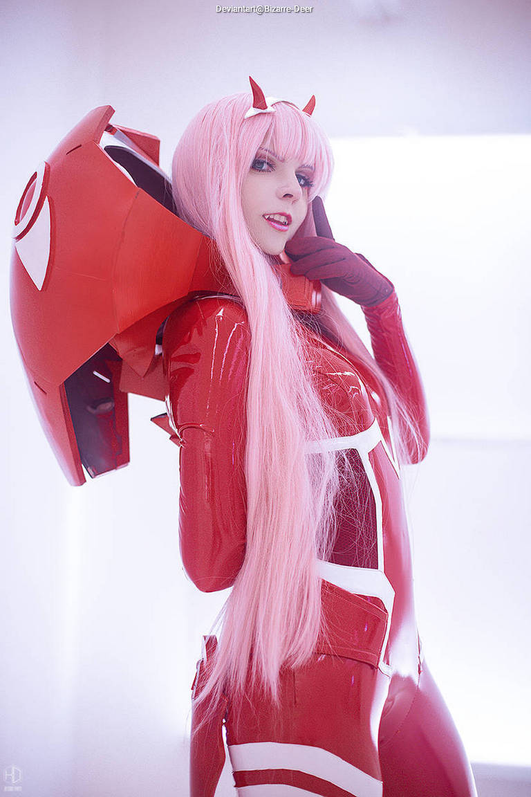 DARLING in the FRANXX - Zero Two (Partner Killer) (Plugsuit) Cosplay full body portrait