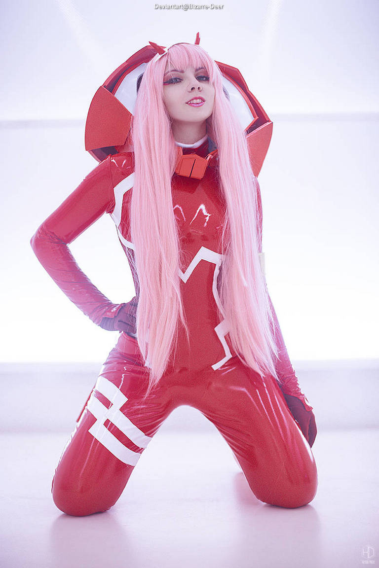 DARLING in the FRANXX - Zero Two (Partner Killer) (Plugsuit) Cosplay character portrait photography
