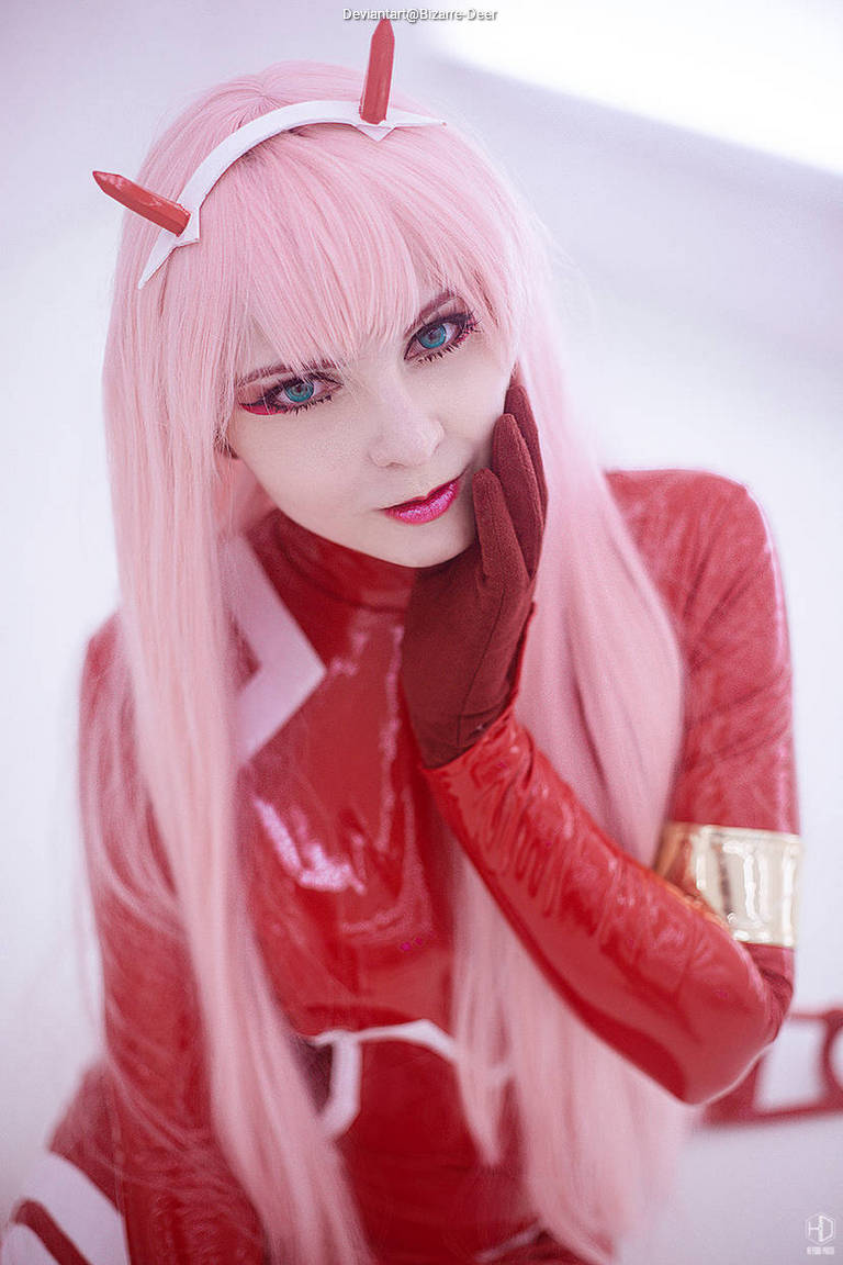 DARLING in the FRANXX - Zero Two (Partner Killer) (Plugsuit) Cosplay full length photo