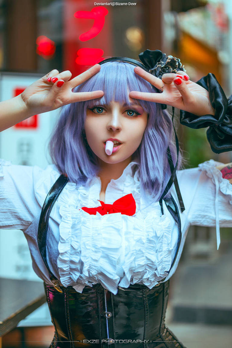 Dagashi Kashi - Hotaru Shidare (The Humanoid Typhoon) Cosplay character costume portrait