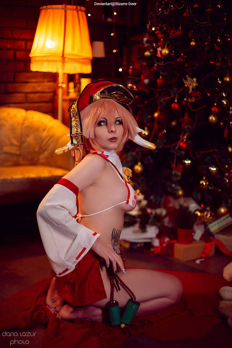 Genshin Impact - Yanfei (Wise Innocence) (Golden Rule) Cosplay character costume portrait