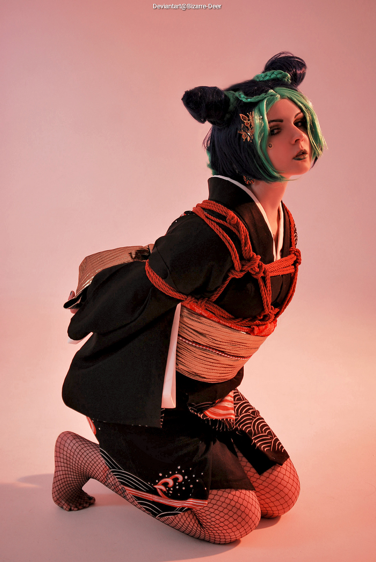 JoJos Bizarre Adventure - Jolyne Cujoh (JoJo) (Shibari) Cosplay full body portrait