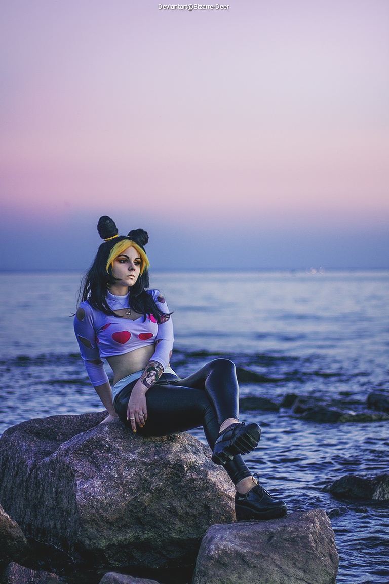 JoJos Bizarre Adventure - Jolyne Cujoh (JoJo) Cosplay full length character portrait