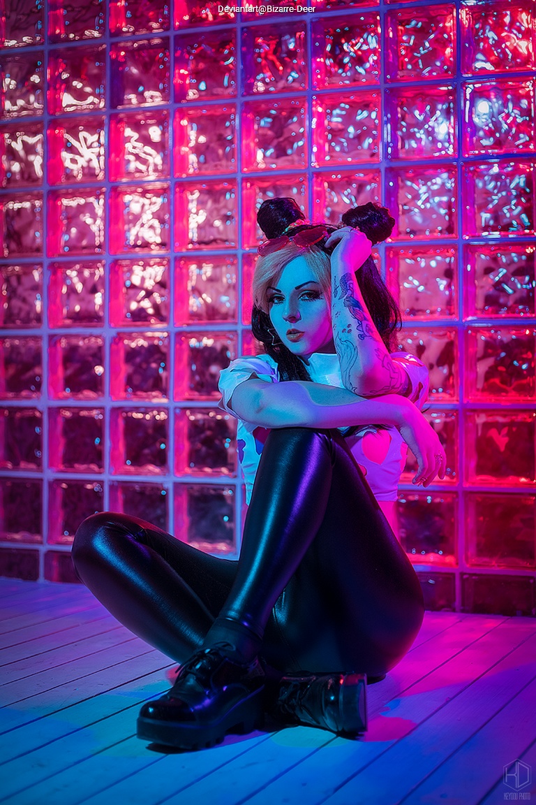 JoJos Bizarre Adventure - Jolyne Cujoh (JoJo) Cosplay full body character photo
