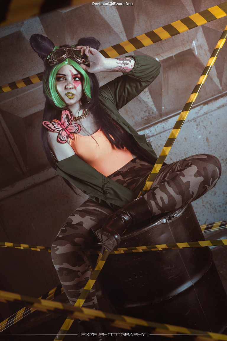 JoJos Bizarre Adventure - Jolyne Cujoh (JoJo) Cosplay character recreation portrait