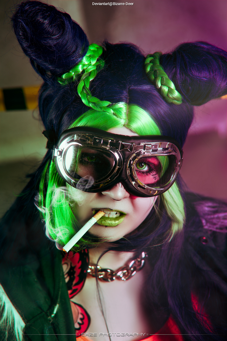 JoJos Bizarre Adventure - Jolyne Cujoh (JoJo) Cosplay full length character portrait