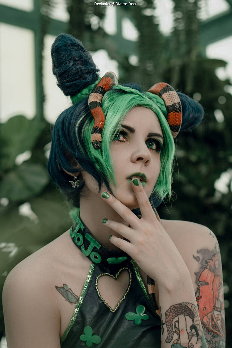JoJos Bizarre Adventure - Jolyne Cujoh (JoJo) Cosplay full body portrait photography