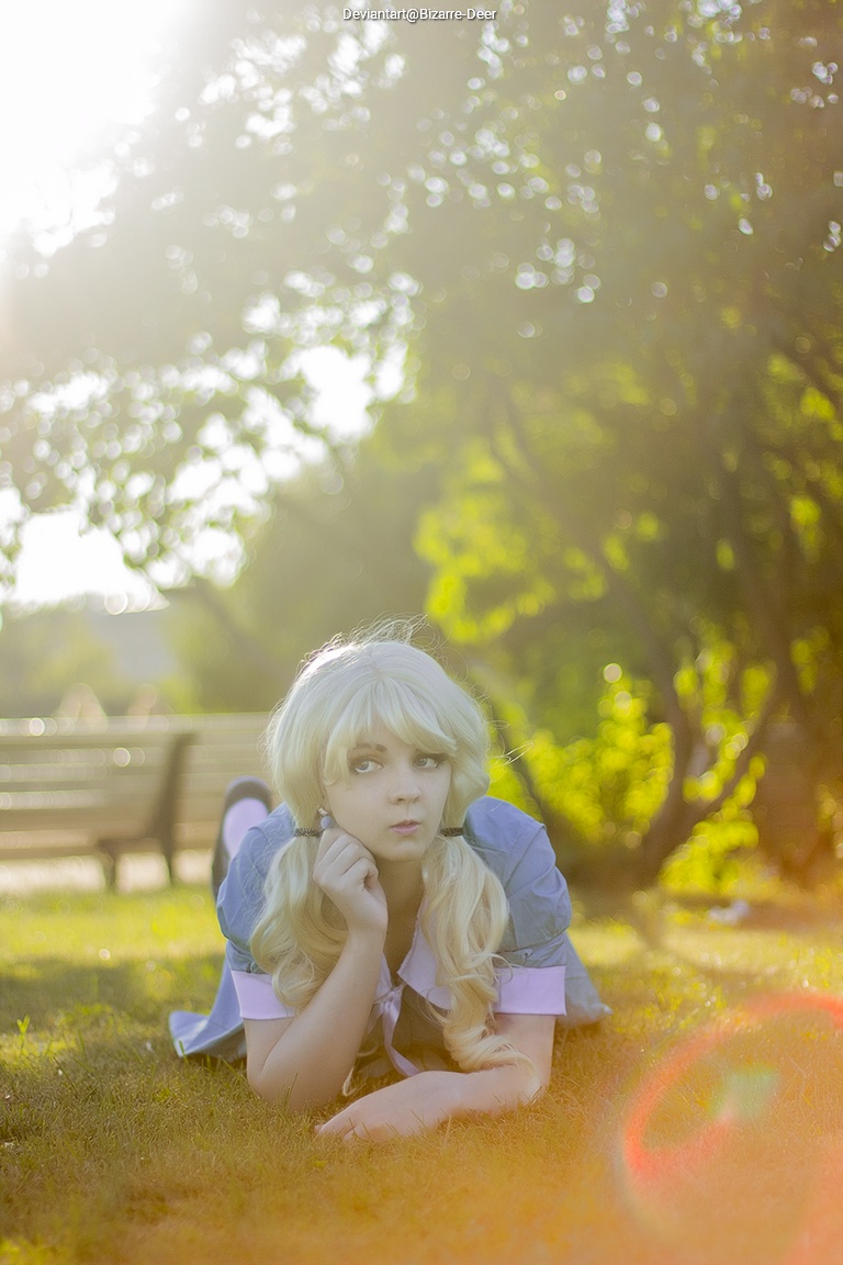 K-ON! - Tsumugi Kotobuki (Mugi) Cosplay character costume portrait