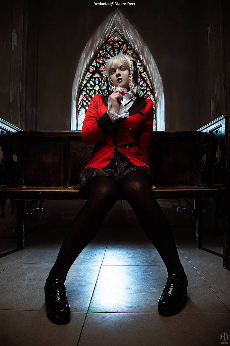 Kakegurui - Compulsive Gambler - Kirari Momobami Cosplay full length photo