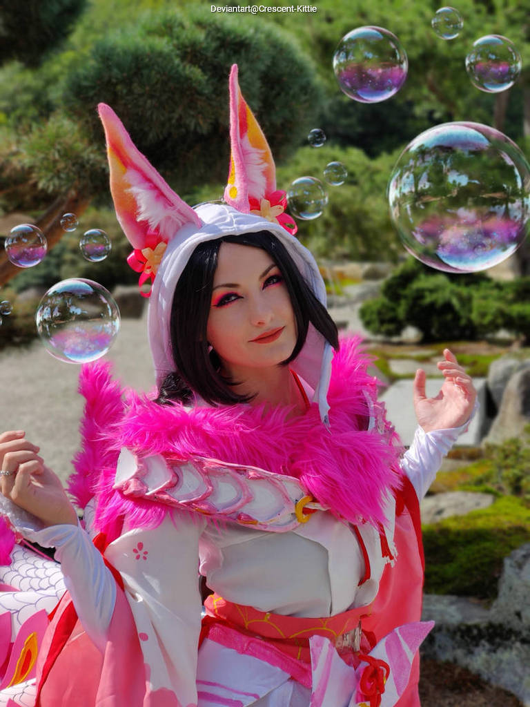 League of Legends - Ahri (Monster Hunter - Mizutsune) (Concept) Cosplay character costume portrait