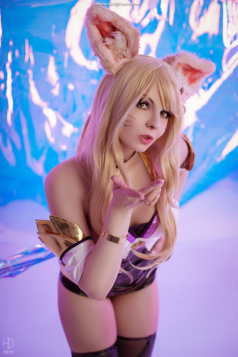League of Legends - Ahri (The Nine-Tailed Fox) (KDA) Cosplay character costume portrait