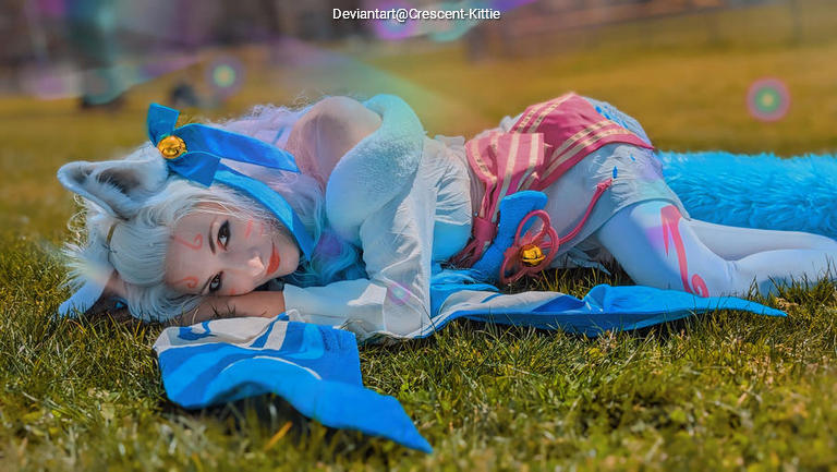 League of Legends - Ahri (The Nine-Tailed Fox) (Spirit Blossom) Cosplay - nuanced study