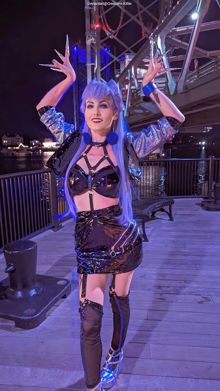 League of Legends - Evelynn (Agonys Embrace) (KDA) Cosplay character costume portrait