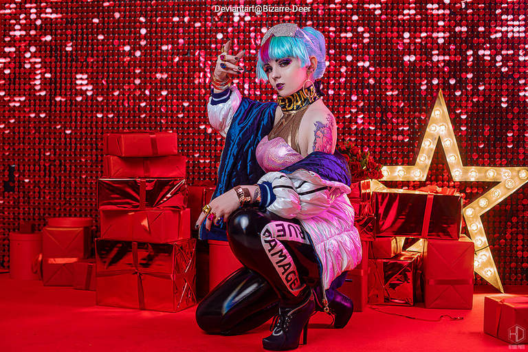 League of Legends - Qiyana (Empress of the Elements) (True Damage) Cosplay full length character portrait