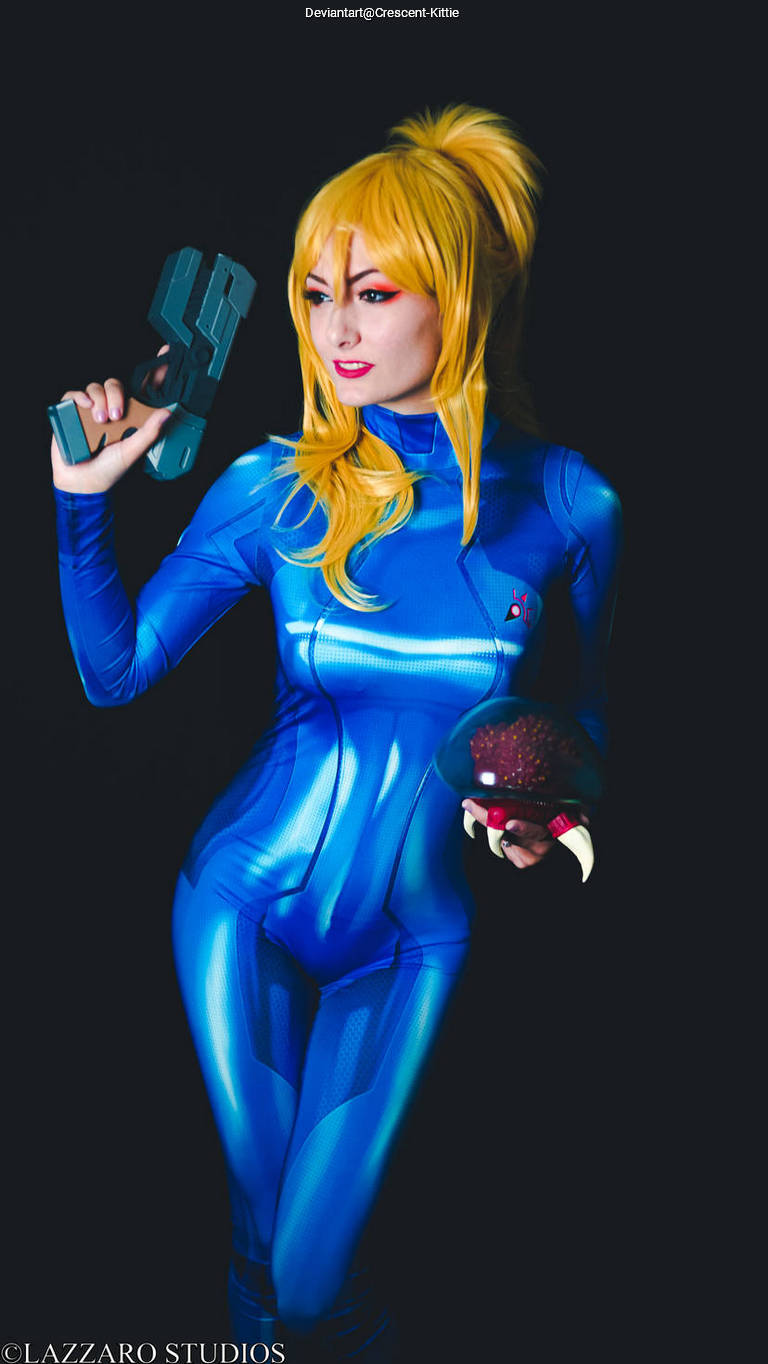 Metroid - Other M - Samus Aran (Zero Suit) Cosplay full body character photo