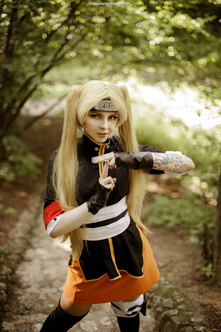 Naruto - Naruko Uzumaki Cosplay - full body portrait