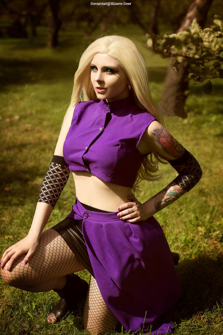 Naruto Shippuden - Ino Yamanaka Cosplay full length character portrait