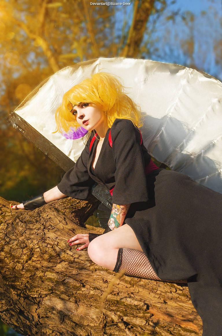 Naruto - Temari Nara Cosplay full body portrait photography