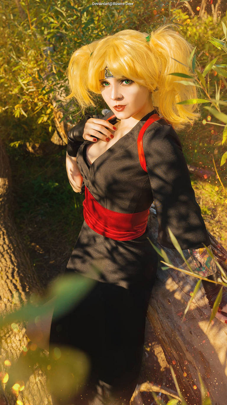Naruto - Temari Nara Cosplay full body character photo