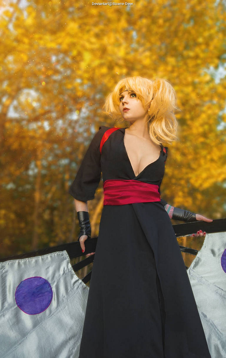 Naruto - Temari Nara Cosplay full body portrait