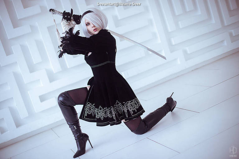NieR AutomatA - 2B (YoRHa No.2 Type-B) Cosplay costume showcase portrait