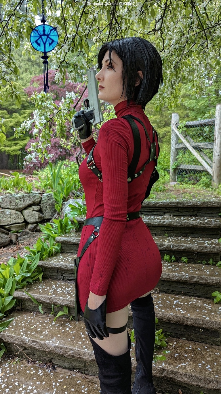 Resident Evil 4 - Remake - Ada Wong Cosplay full body portrait