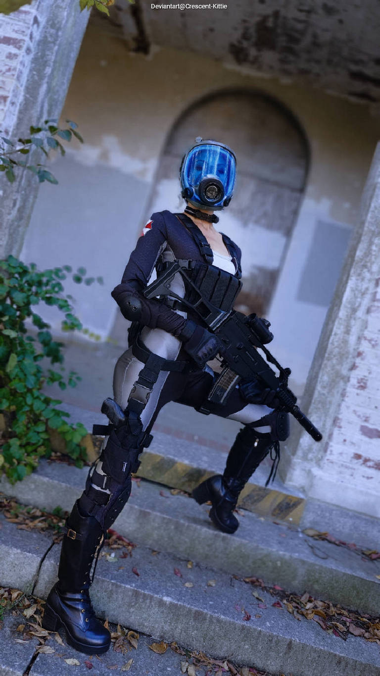 Resident Evil - Operation Raccoon City - Karena LesProux (LUPO) Cosplay anime character costume photo