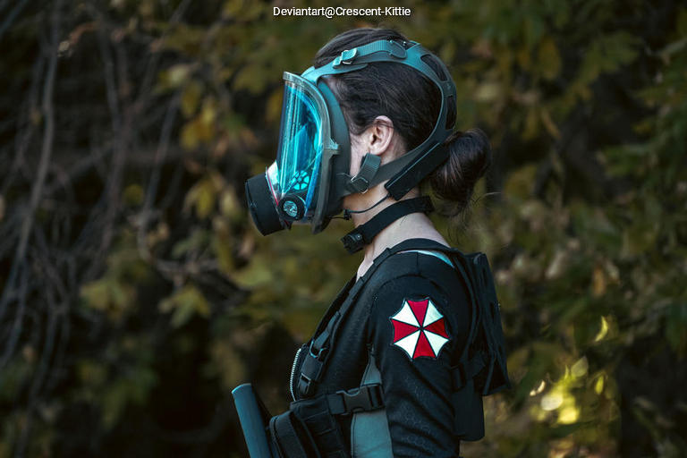 Resident Evil - Operation Raccoon City - Karena LesProux (LUPO) Cosplay character costume portrait