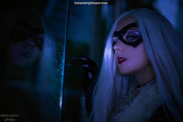Spider-Man - Felicia Hardy (Black Cat) Cosplay full length photo