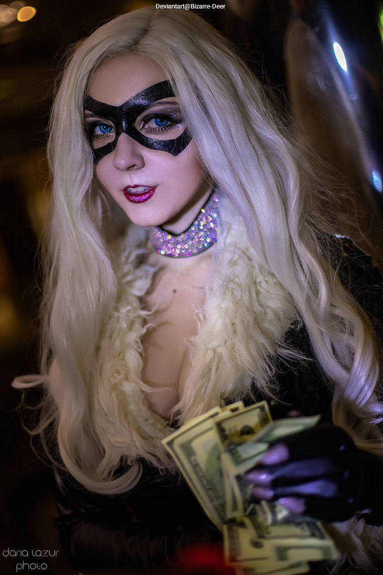 Spider-Man - Felicia Hardy (Black Cat) Cosplay full length photo