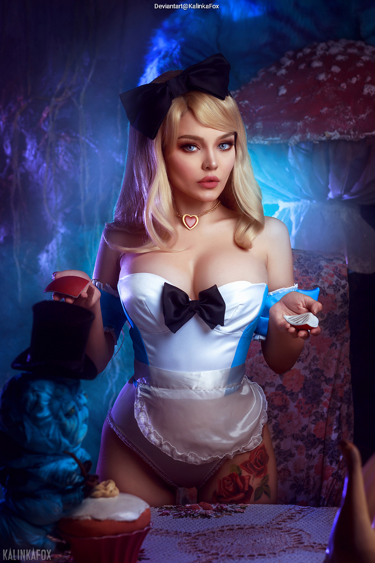 Alice in Wonderland - Alice Kingsleigh Cosplay character recreation portrait