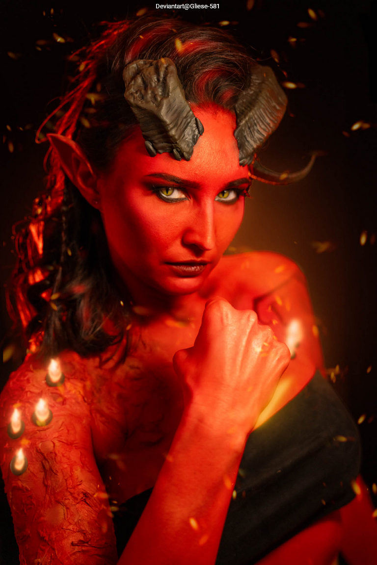 Baldurs Gate 3 - Karlach Cliffgate (Lingerie) Cosplay - soft focus shot