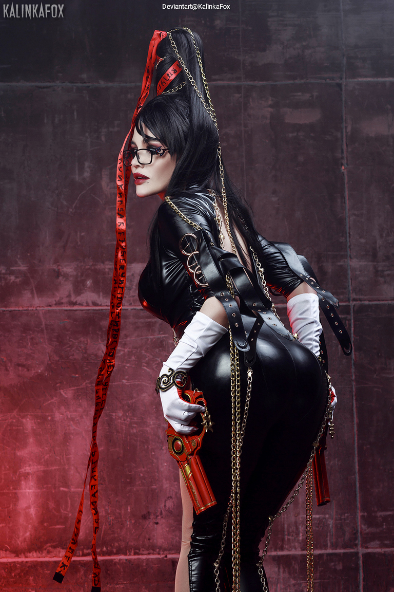Bayonetta - Cereza Cosplay full body portrait