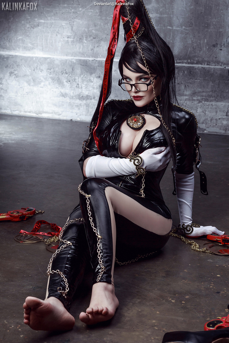 Bayonetta - Cereza Cosplay full length photo