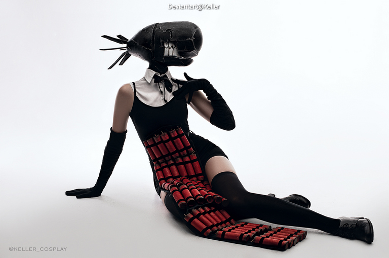 Chainsaw Man - Reze (Bomb Devil) Cosplay full body character photo