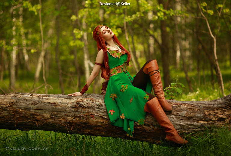 Elf Original Vision Cosplay - full length character portrait