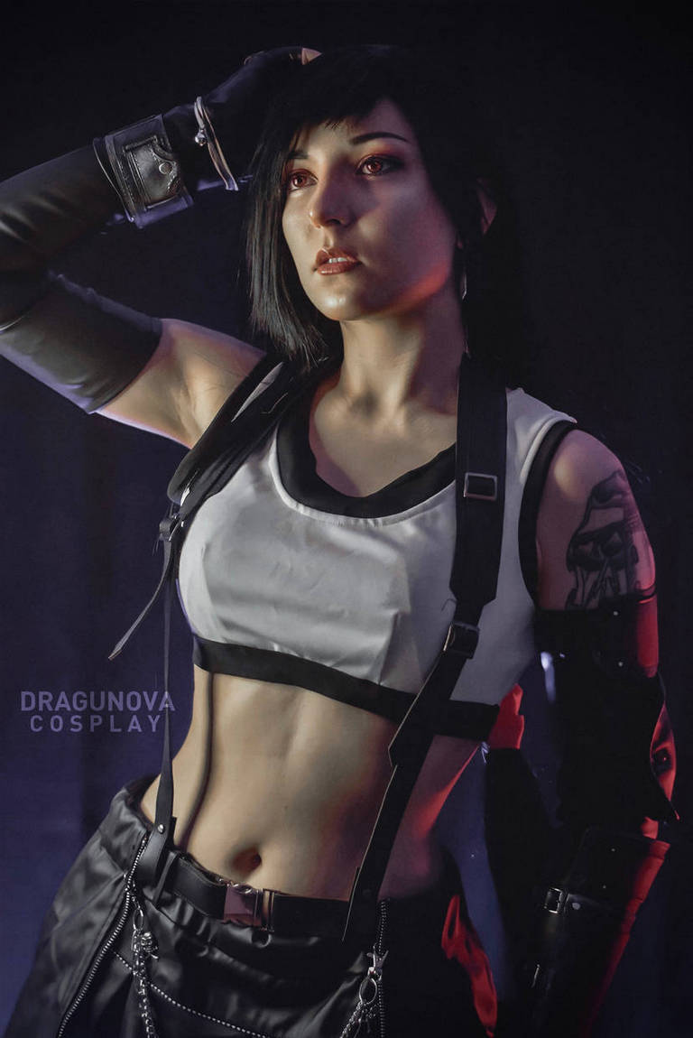 Final Fantasy 7 - Remake - Tifa Lockhart Cosplay full length photo