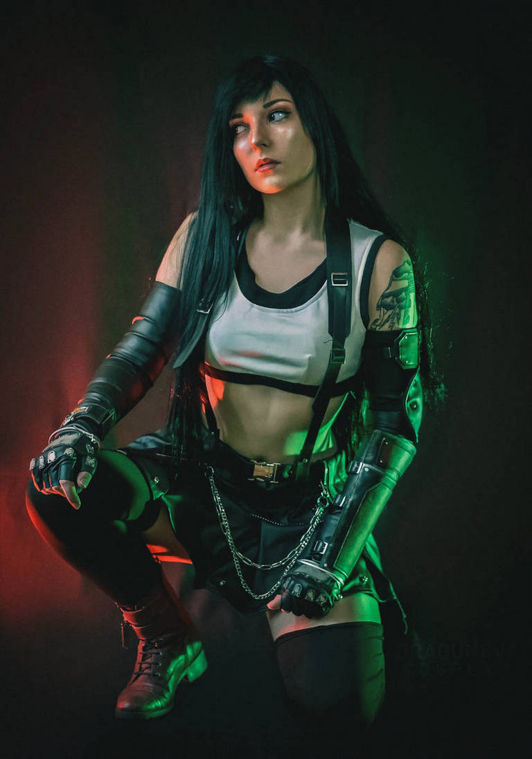 Final Fantasy 7 - Remake - Tifa Lockhart Cosplay character costume portrait