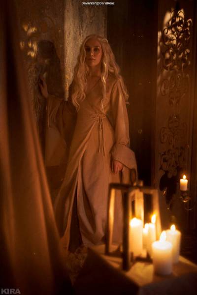 Game of Thrones - Daenerys Targaryen Cosplay