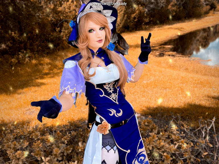 Genshin Impact - Lisa Minci (Purple Rose) Cosplay character costume portrait