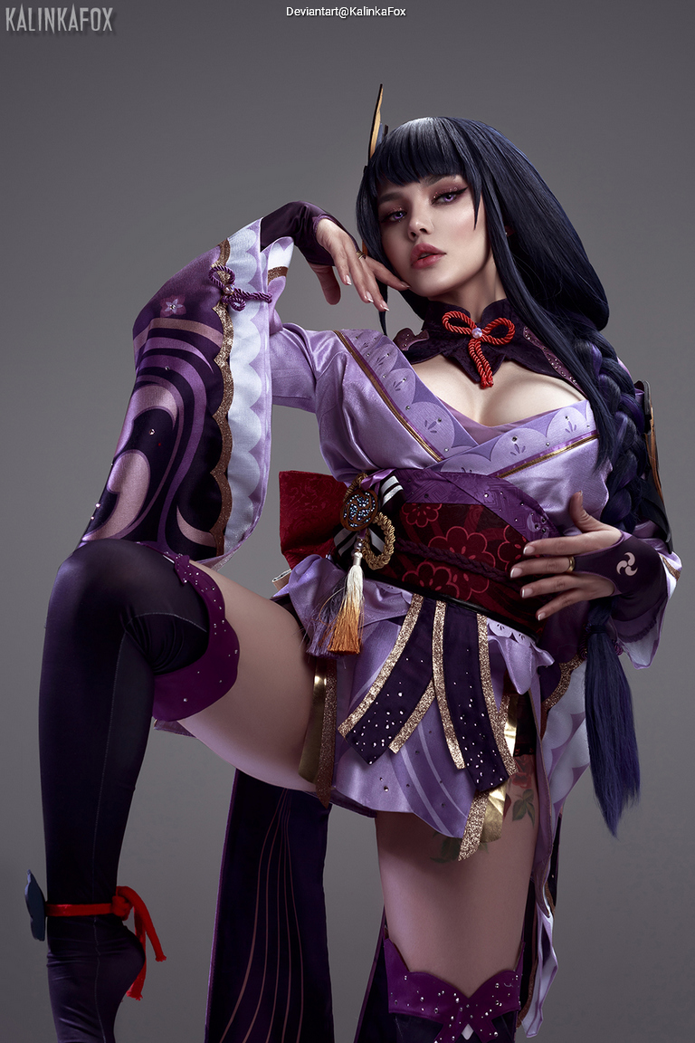 Genshin Impact - Raiden Shogun (Narukamis Law) Cosplay full length photo