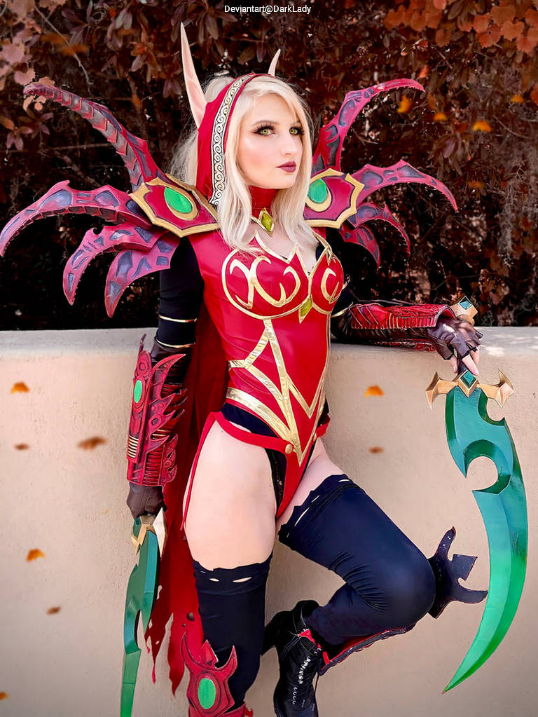 Heroes of the Storm - Valeera Sanguinar (Shadow of the Uncrowned) Cosplay full body portrait